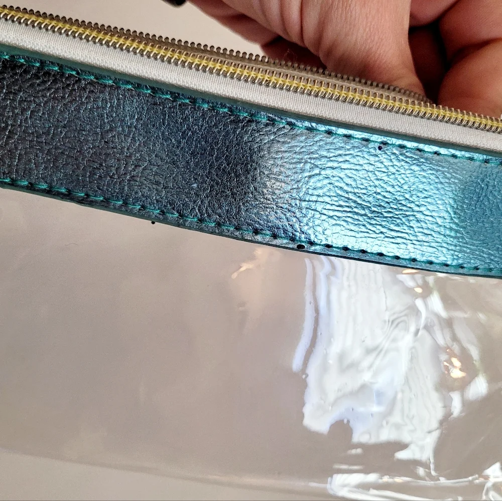 NWOT zipper pouch